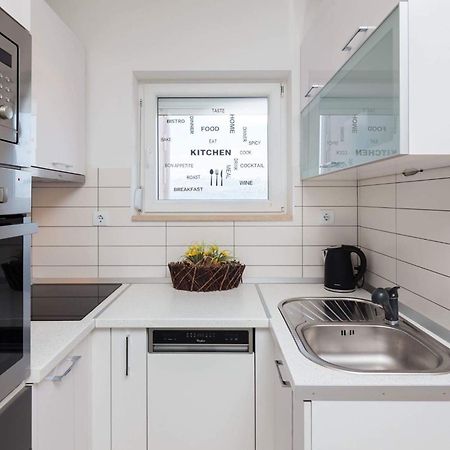Apartment Lana St Supetar Kültér fotó